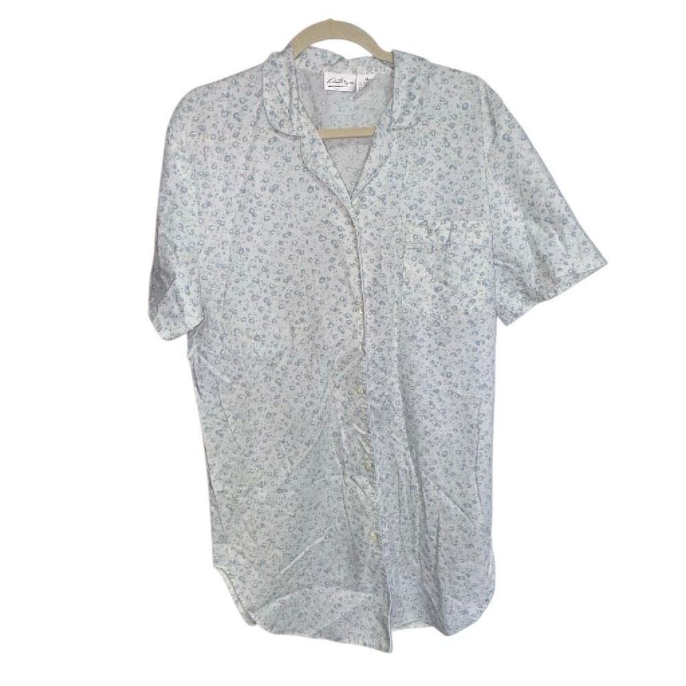 Kathryn EUC 90s Vintage Nightshirt Nightgown Oversized Button-Front Breathable
